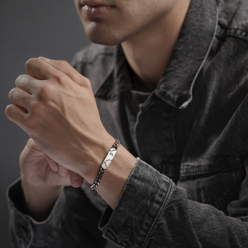 S72128408_3 S72128408_3