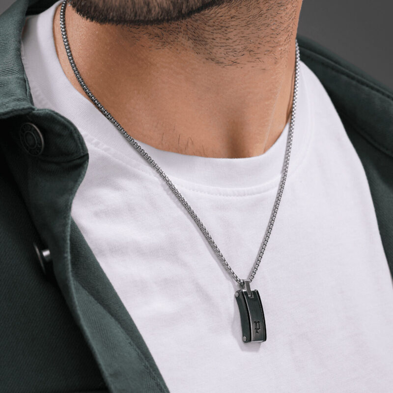 S72136925_3 S72136925_3